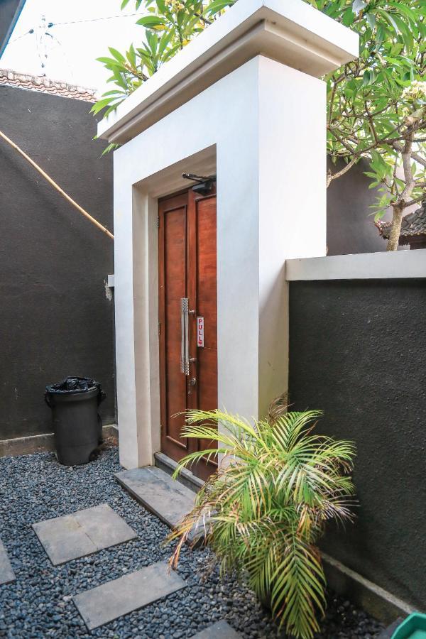 Alia Home Denpasar  Luaran gambar